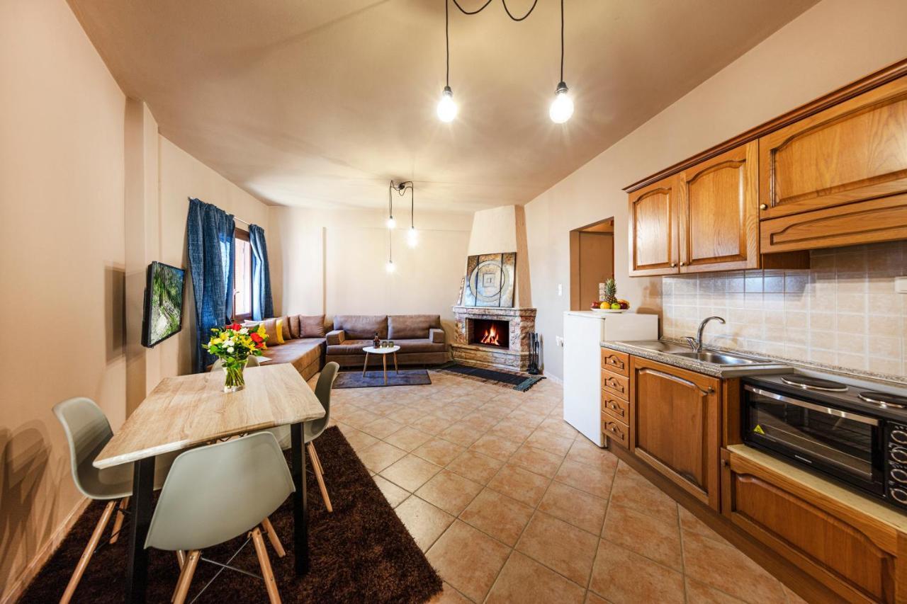 Deluxe Apartments By White Hills Αράχωβα Εξωτερικό φωτογραφία
